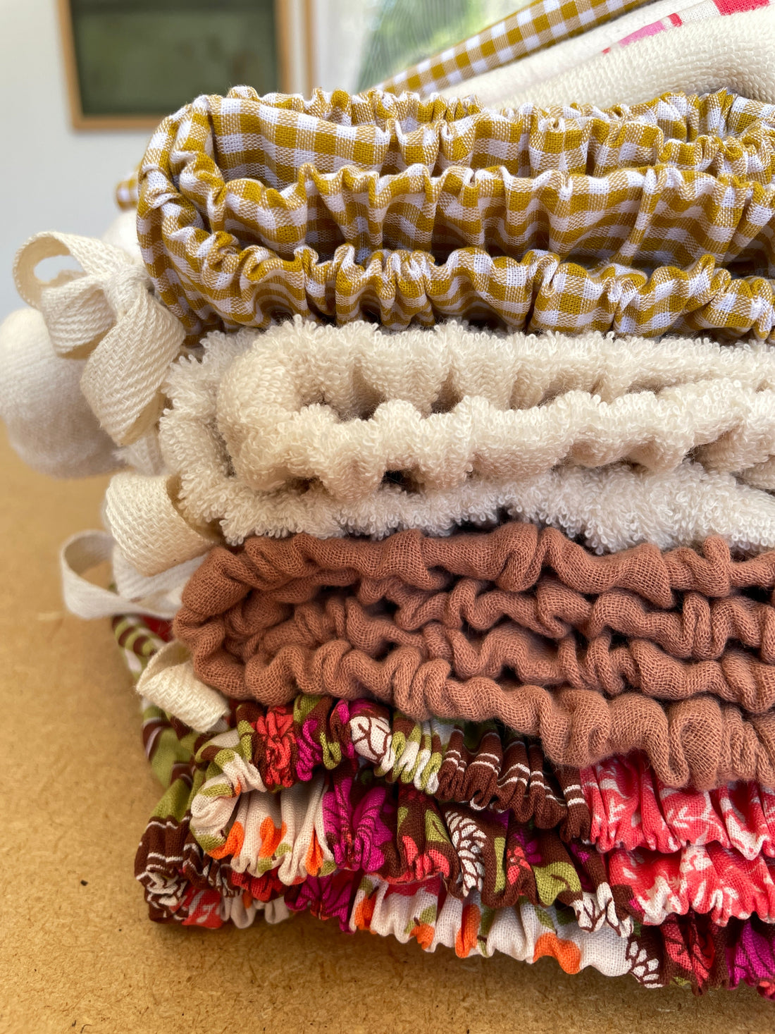 Comment un vêtement bébé upcyclé donne une seconde vie aux plus beaux tissus ?