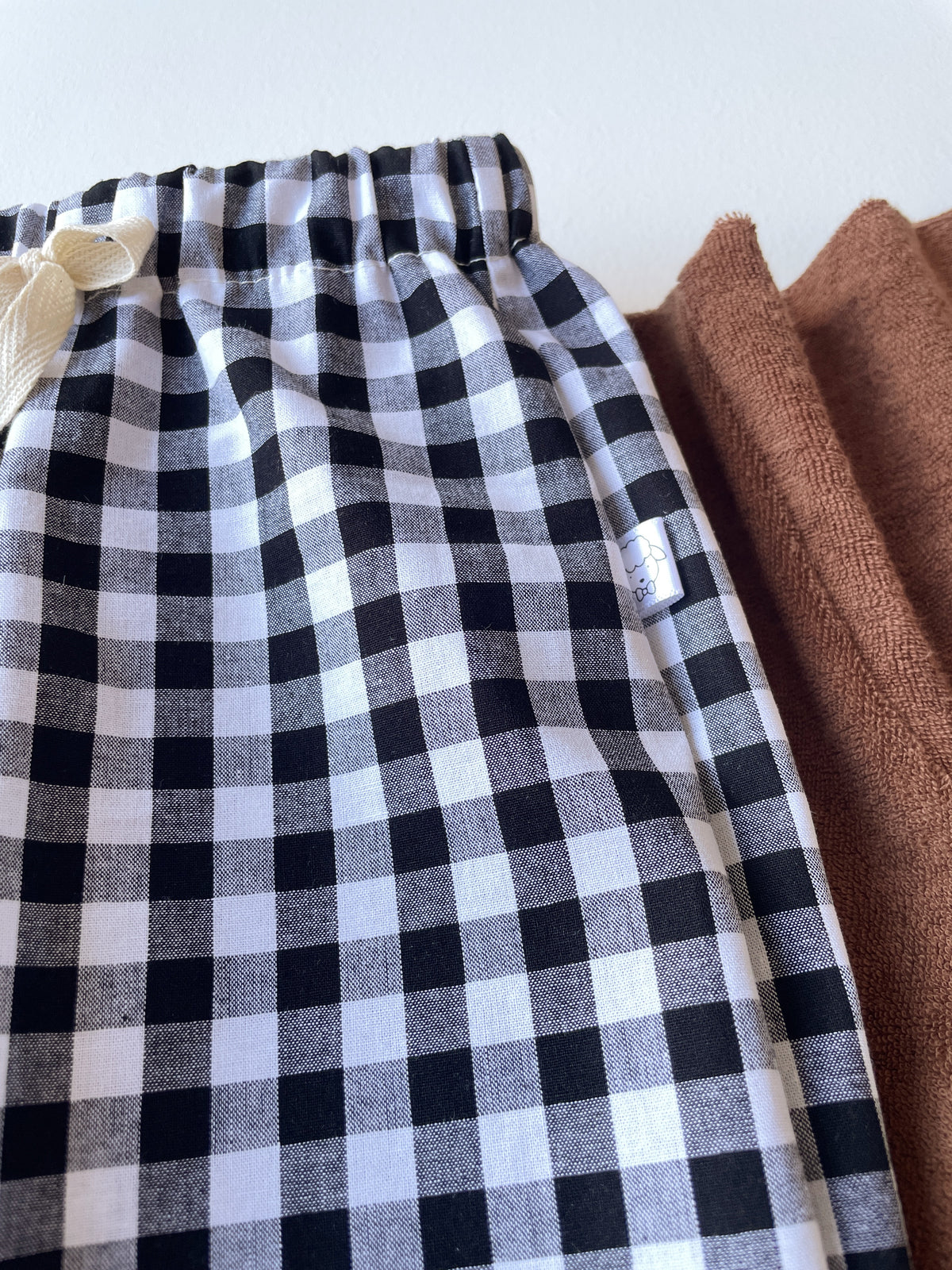 Félix, le pantalon bébé et enfant  (0-6 ans) "gros vichy noir"