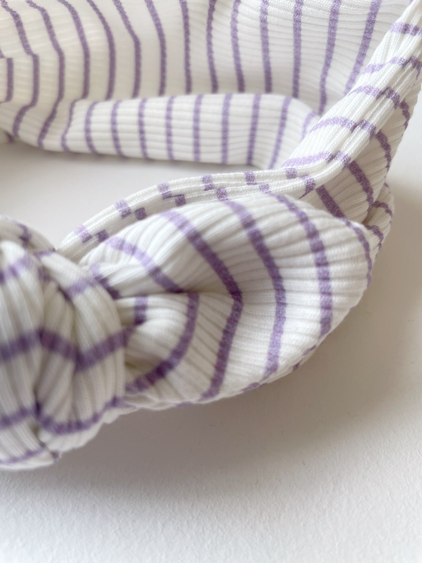 Ambroise, le bandeau bébé et enfant "Rayé Lilas" (6-12m)