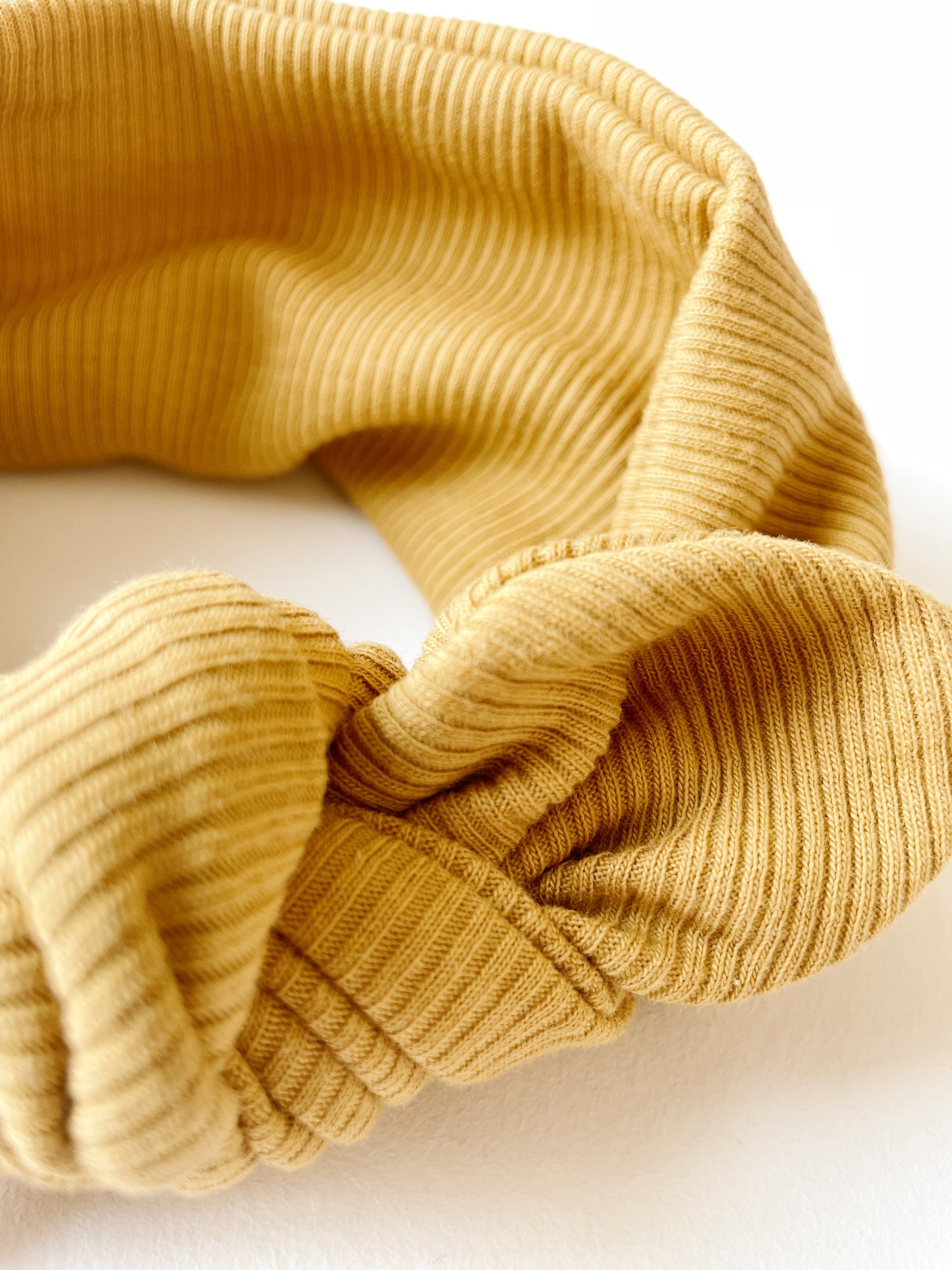 Ambroise, le bandeau bébé et enfant "Moutarde" (6-12m)