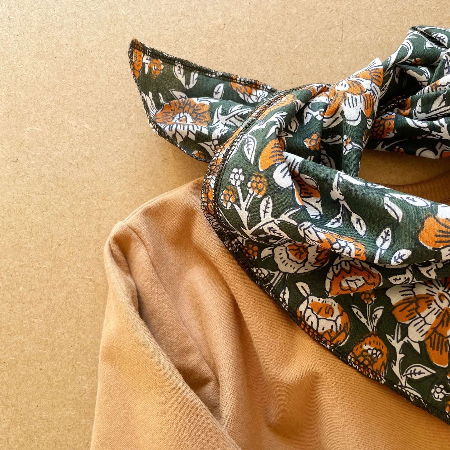 Foualard bébé et enfant (0-6 ans) "blockprint vert" MOUSSE ET COMPAGNIE