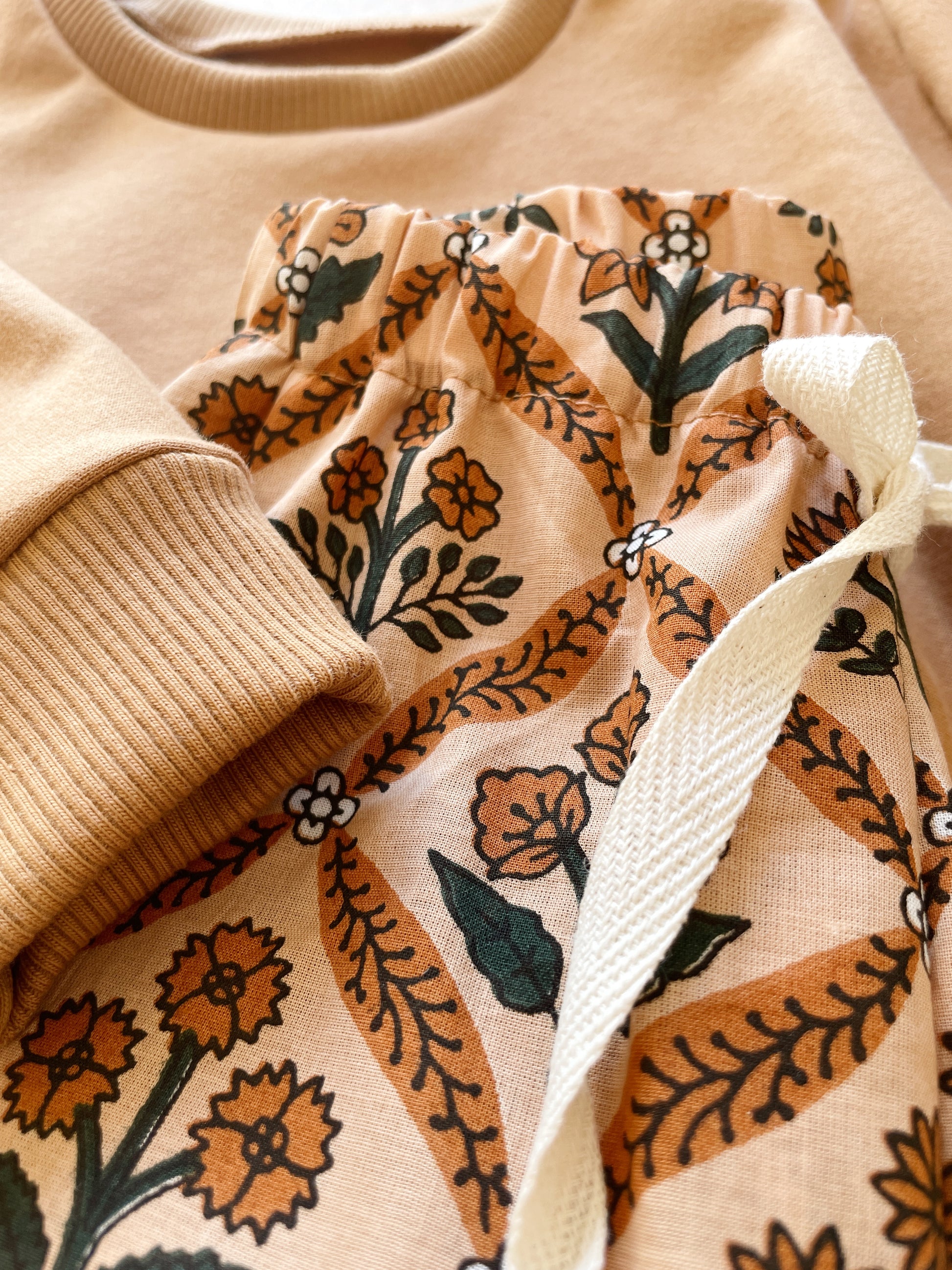 Félix, le pantalon bébé et enfant (0-6 ans) "blockprint fleuri" Ma boutique