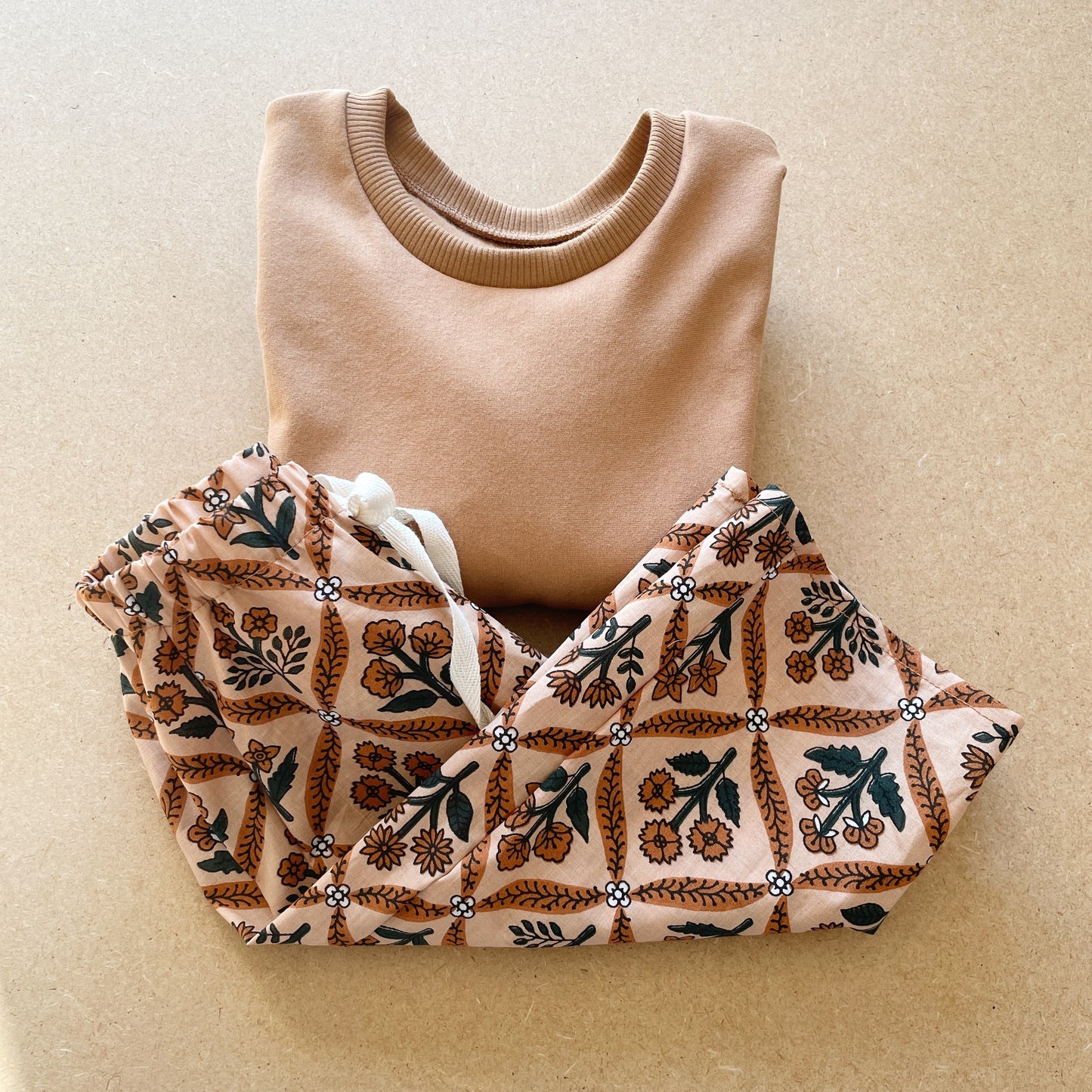 Félix, le pantalon bébé et enfant (0-6 ans) "blockprint fleuri" Ma boutique