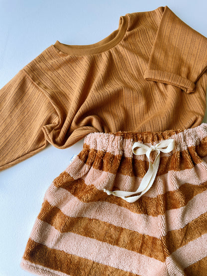 Malo, le short bébé et enfant (6 mois - 6 ans) "éponge rayée"
