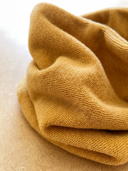 Martin, le snood bébé et enfant (1-6 ans) "éponge moutarde"